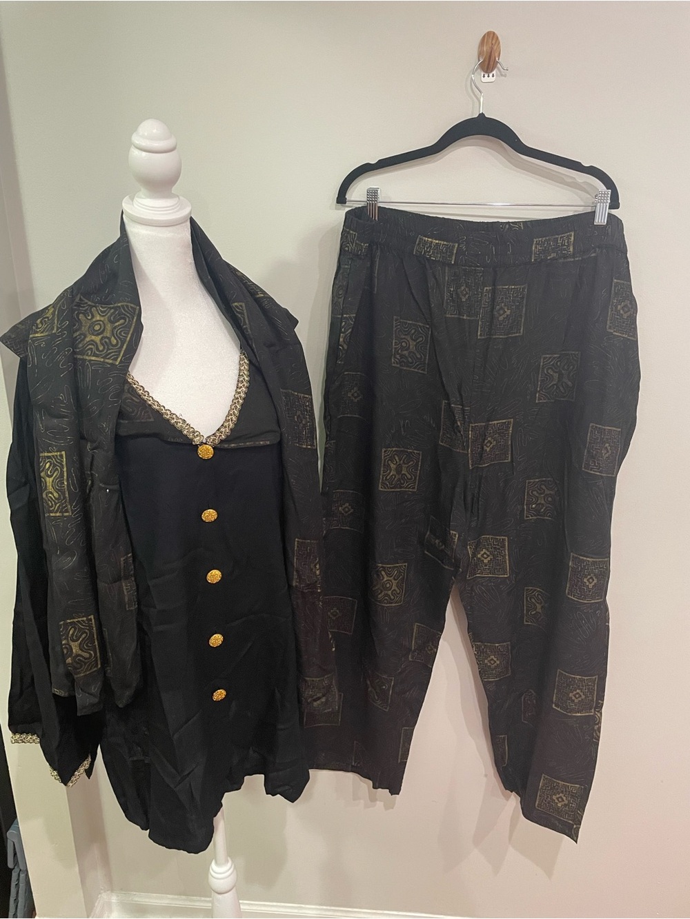 Vintage Black & Gold Nubian Queen Two Piece Set African Egyptian Blouse Y2K XL